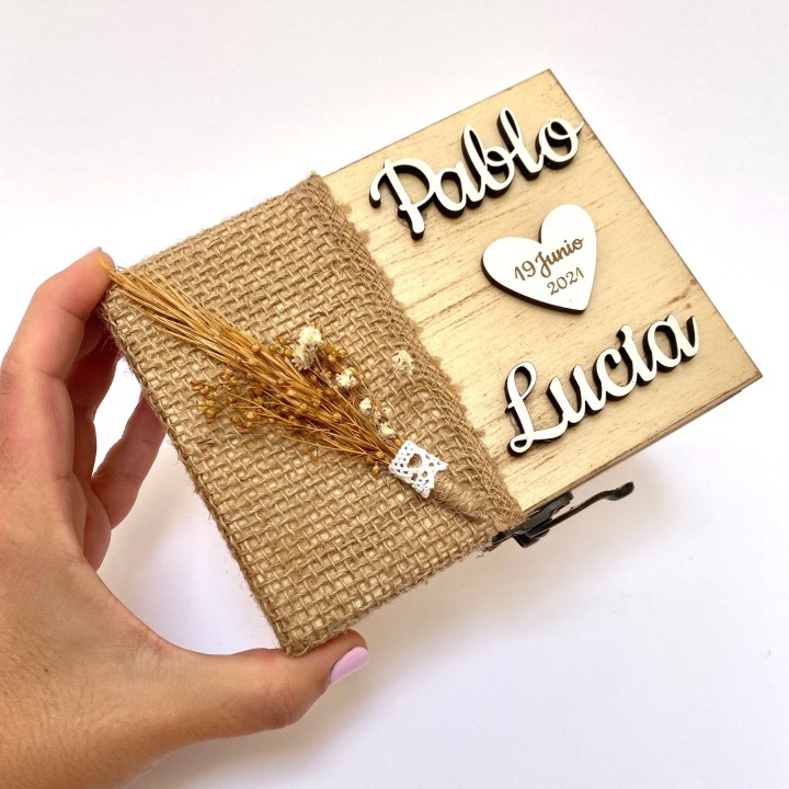 CAJA PARA LOS ANILLOS PERSONALIZADA