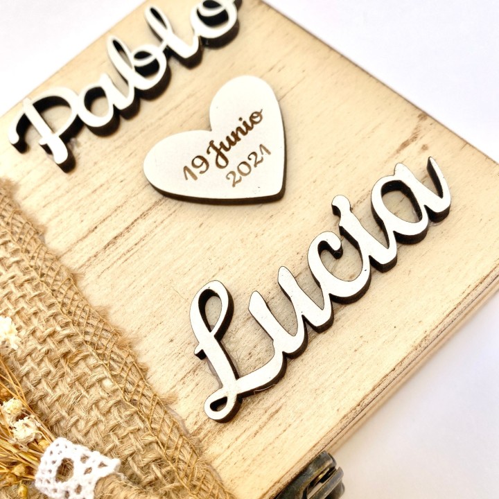 CAJA PARA LOS ANILLOS PERSONALIZADA