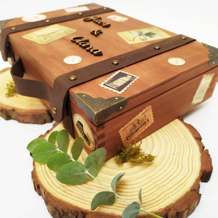 CAJA MALETA VINTAGE PERSONALIZADA